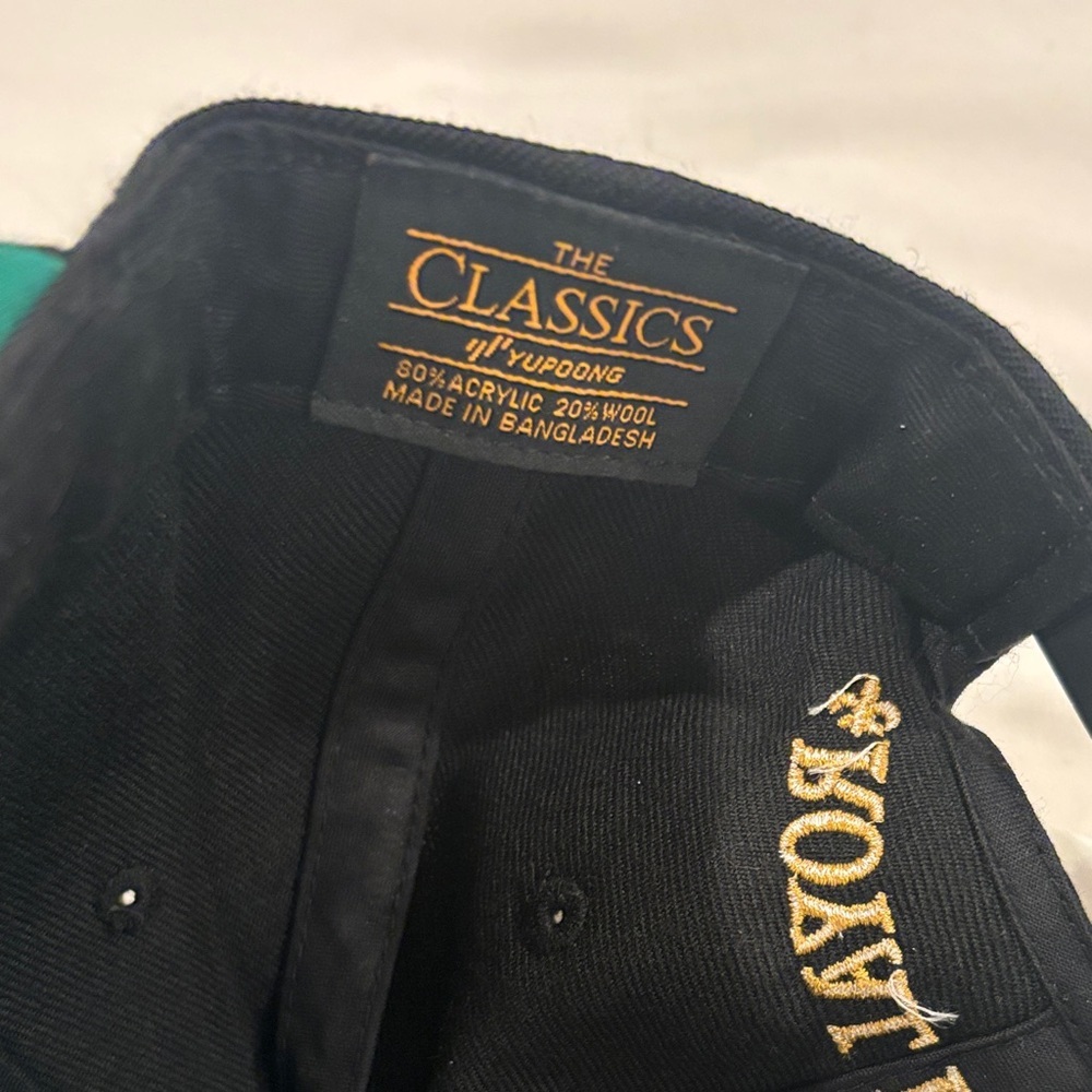Black and Gold Kids Snapback Cap - Picture 4 of 6